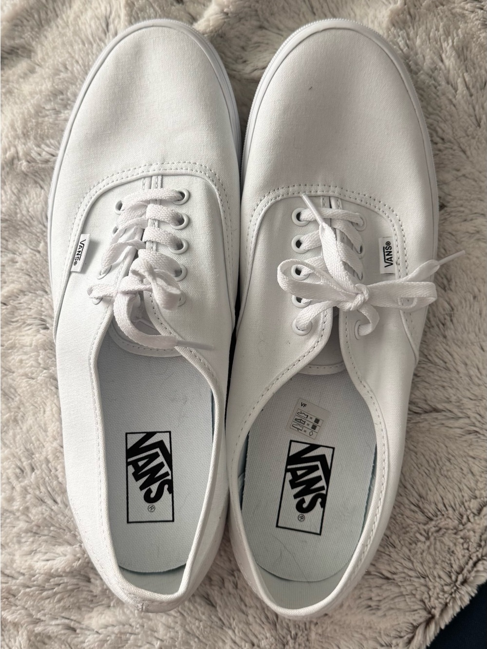 Vans Classic Canvas Low-Top Sneakers - White